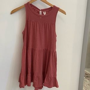Anthropologie, tiered and flowy sleeveless tunic tee, xs